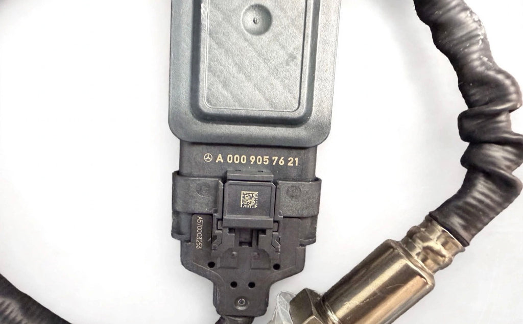 Mercedes Partikelsensor A0009057621 NEU Original W213 W206 W223 OM654 NOx Sensor Vitesco