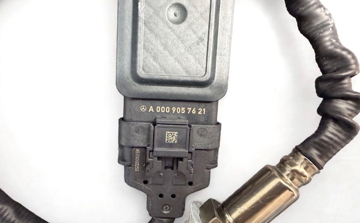 Mercedes Partikelsensor A0009057621 NEU Original W213 W206 W223 OM654 NOx Sensor Vitesco